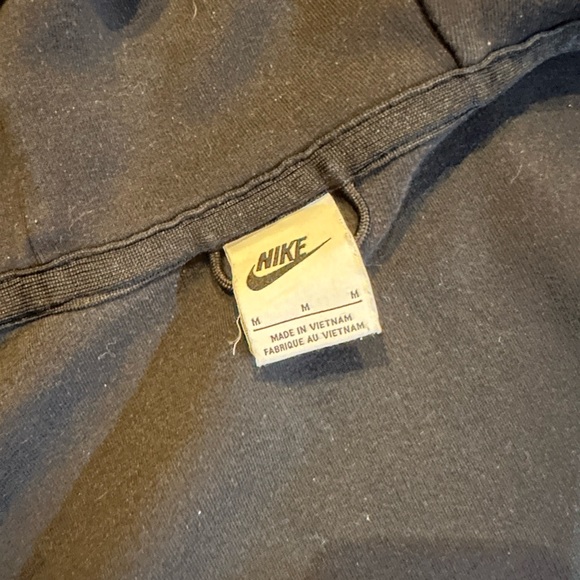 Black Nike Tech Fleece Tracksuit - Picture 3 of 6